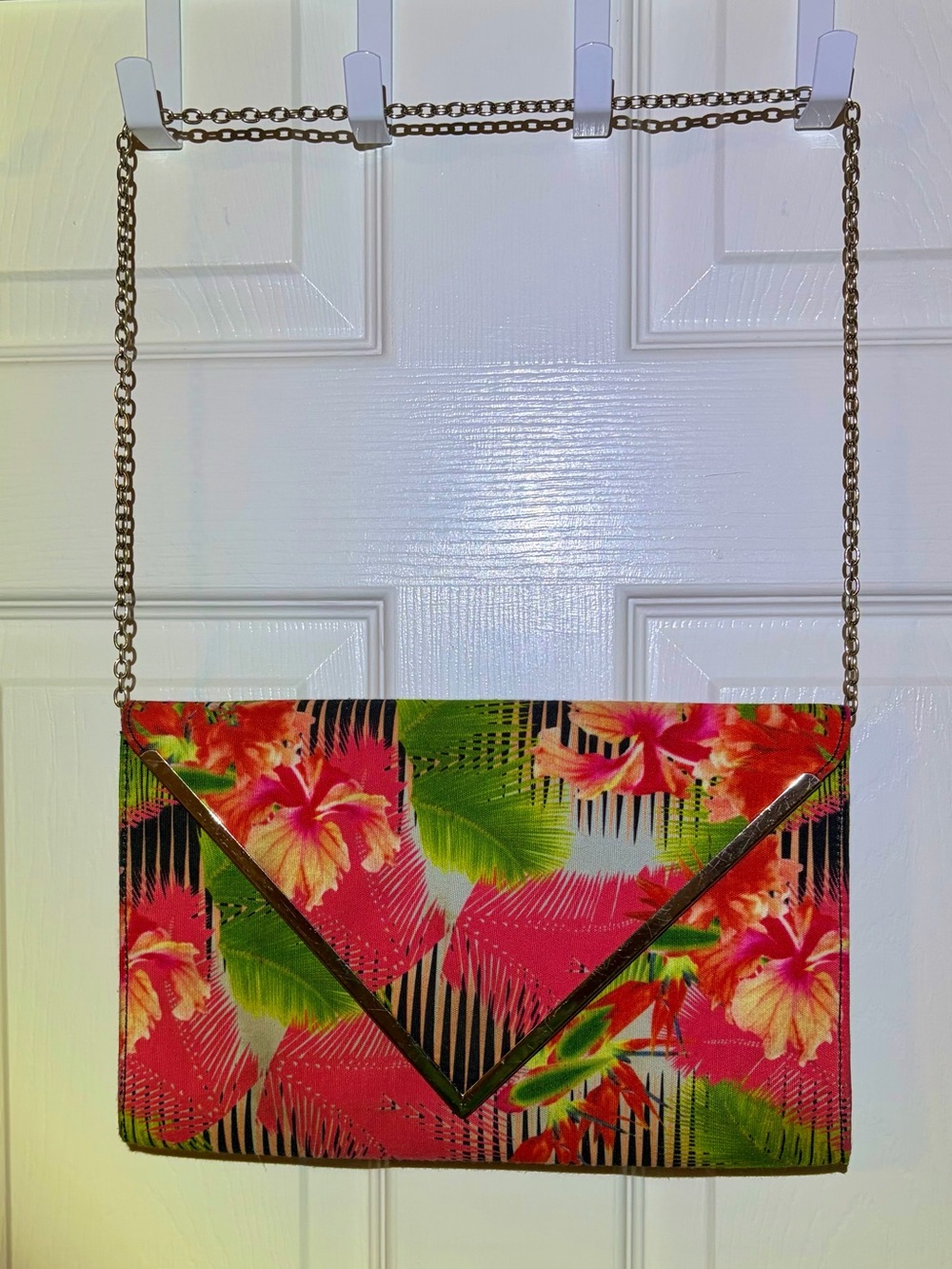 NWOT Aldo Tropical Hibiscus Floral Envelope  Clutch With Gold Chain Strap